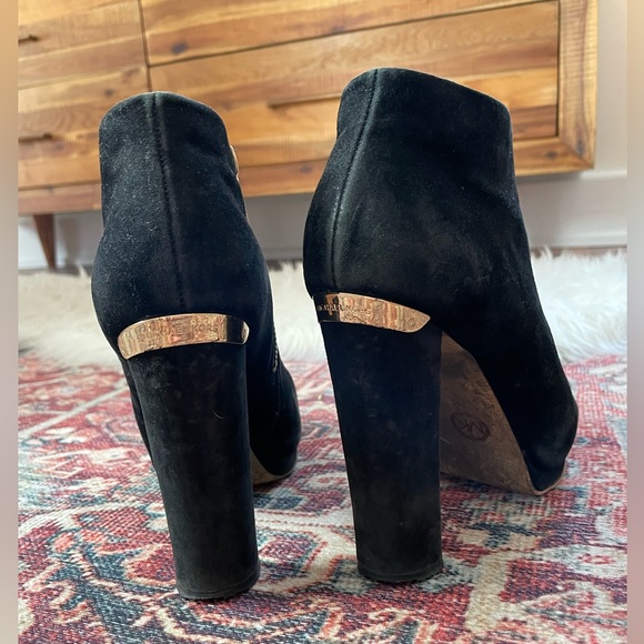 Michael Kors black suede ankle boot with gold details. Size 7. 3.5 inch heel. - Picture 4 of 4